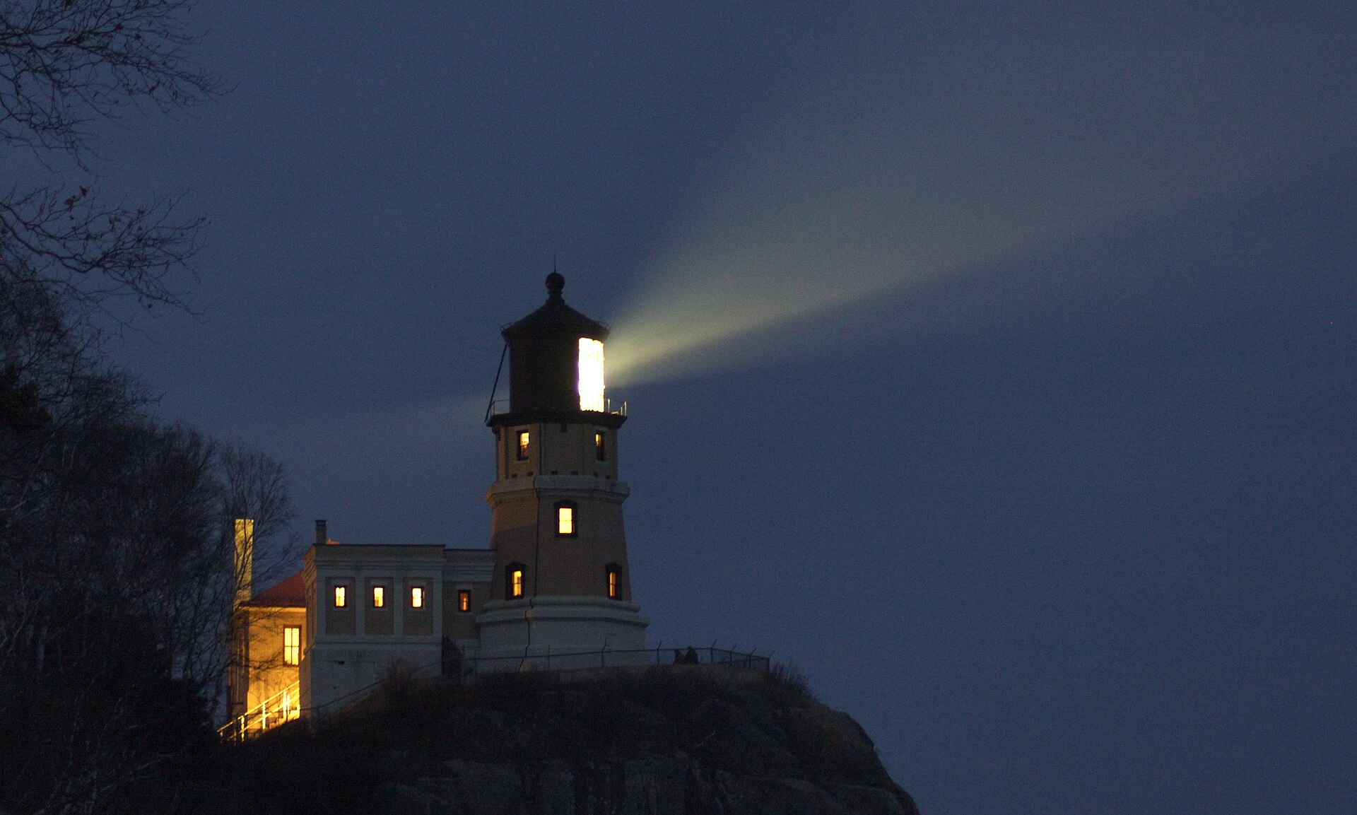 Split Rock Lighthouse standing on its cliff above Lake Superior on the Minnesota North Shore